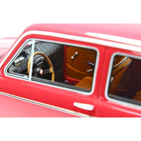 Fiat 850 Special 1968 1:18 LM105AC