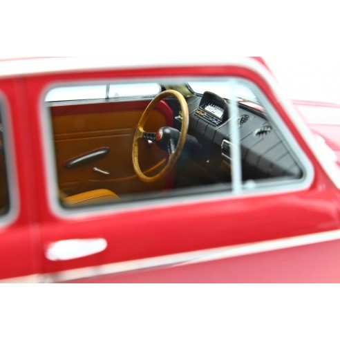 Fiat 850 Special 1968 1:18 LM105AC