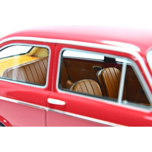 Fiat 850 Special 1968 1:18 LM105AC