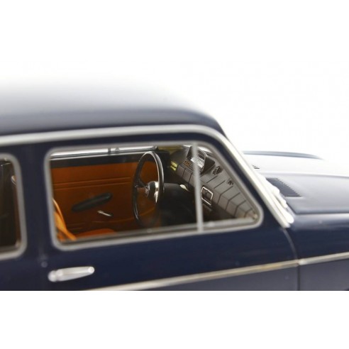 Seat 850 Especial 1968 1:18 LM105AC-SE