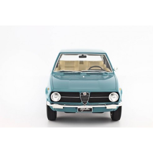 Alfa Romeo Alfetta 1.6 1975 1:18 LM097-2