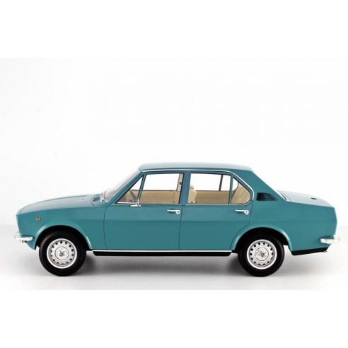 Alfa Romeo Alfetta 1.6 1975 1:18 LM097-2