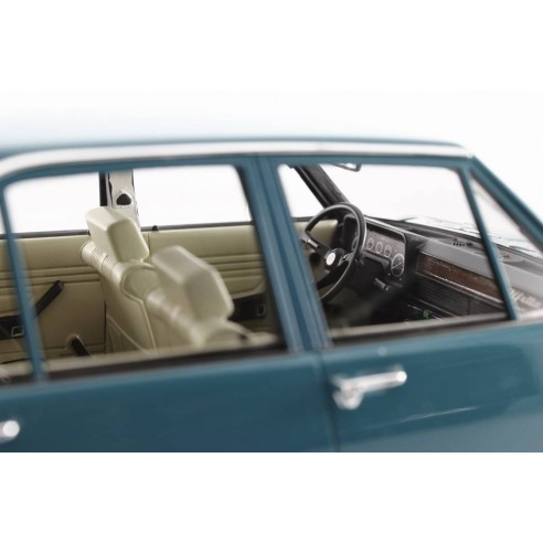 Alfa Romeo Alfetta 1.6 1975 1:18 LM097-2