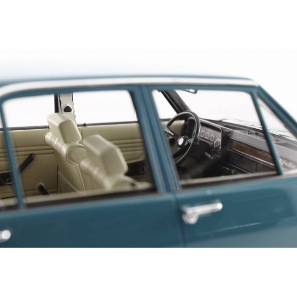 Alfa Romeo Alfetta 1.6 1975 1:18 LM097-2