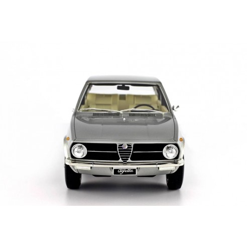 Alfa Romeo Alfetta 1.6 1975 1:18 LM097-3