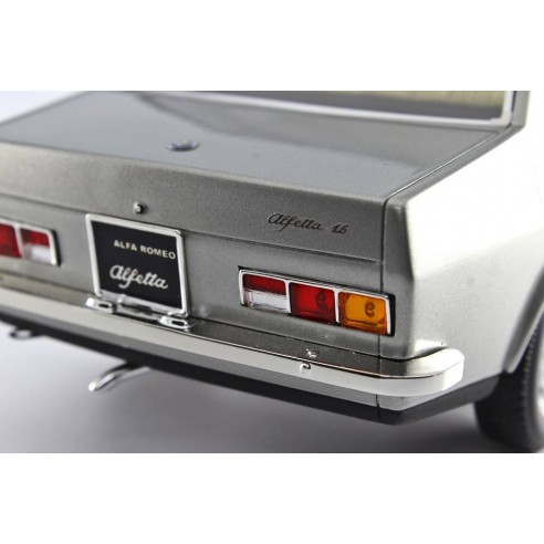 Alfa Romeo Alfetta 1.6 1975 1:18 LM097-3