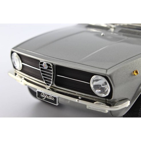 Alfa Romeo Alfetta 1.6 1975 1:18 LM097-3