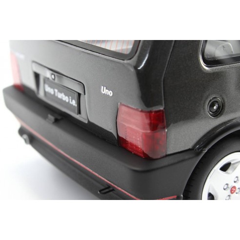 Fiat Uno Turbo 2° Serie MK2 1990 1:18 LM104D