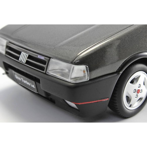 Fiat Uno Turbo 2° Serie MK2 1990 1:18 LM104D