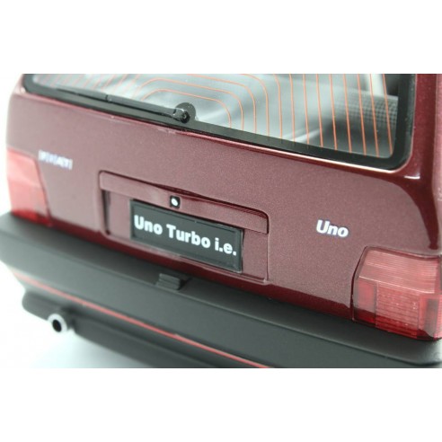 Fiat Uno Turbo 2° Serie MK2 1990 1:18 LM104C