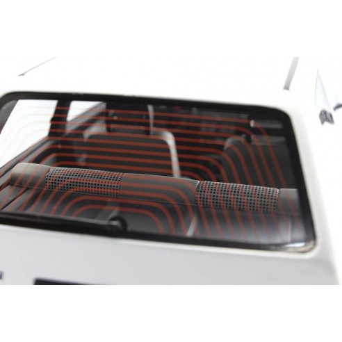 Fiat Uno Turbo 2° Serie MK2 1990 1:18 LM104A