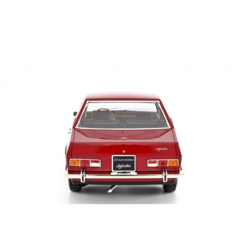 Alfa Romeo Alfetta 1.8 1972 1:18 LM097D