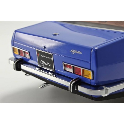 Alfa Romeo Alfetta 1.8 1972 1:18 LM097C