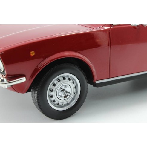Alfa Romeo Alfetta 1.8 1972 1:18 LM097D