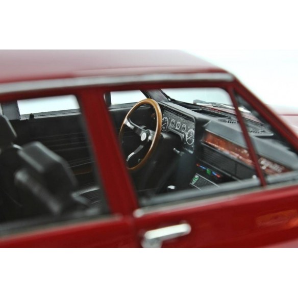 Alfa Romeo Alfetta 1.8 1972 1:18 LM097D
