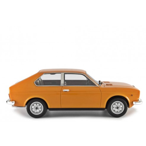 Fiat 128 3P 1100 1975 1:18 LM106D
