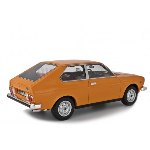 Fiat 128 3P 1100 1975 1:18 LM106D