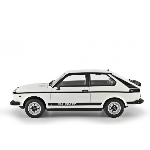 Fiat 128 3P 1100 Sport 1975 1:18 LM106A