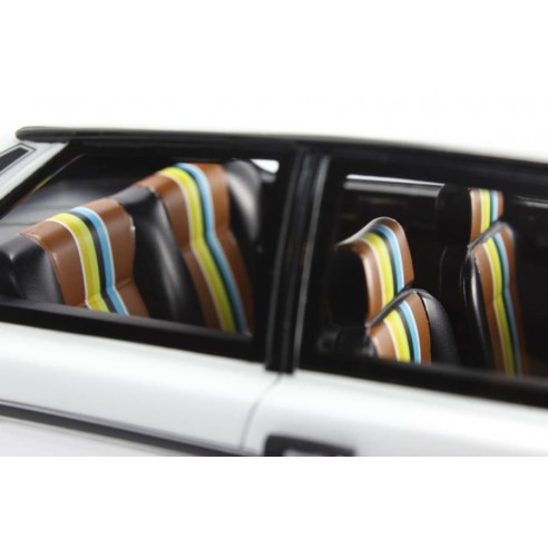 Fiat 128 3P 1100 Sport 1975 1:18 LM106A