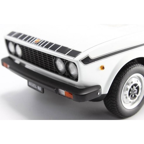 Fiat 128 3P 1100 Sport 1975 1:18 LM106A