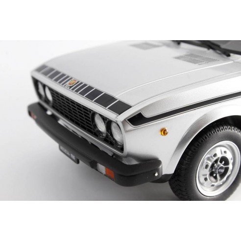 Fiat 128 3P 1100 Sport 1975 1:18 LM106C