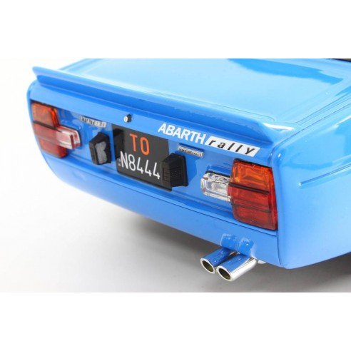 Fiat 131 Abarth Stradale 1976 1:18 LM109A