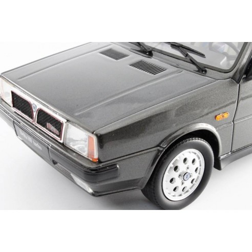 Lancia Delta 1600 HF Turbo ie "R86" (3° serie) 1986 1/18