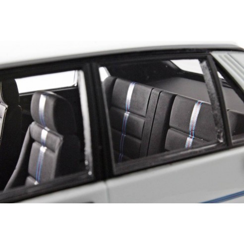 Lancia Delta 1600 HF Turbo ie "R86" Martini IT (3° serie) 1986 1/18