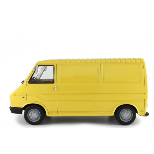 Fiat 242 1° serie 1974 1:18 LM107A