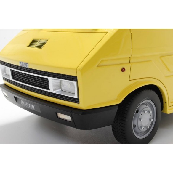 Fiat 242 1° serie 1974 1:18 LM107A