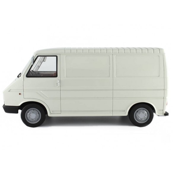 Citroen C35 1° serie 1974 1:18 LM107B