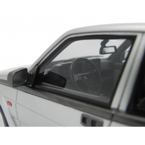 Alfa Romeo Alfa 75 3.0 V6 - 1988