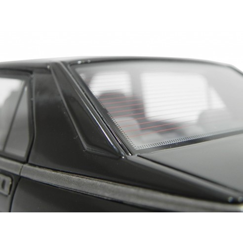 Alfa Romeo Alfa 75 3.0 V6 - 1988