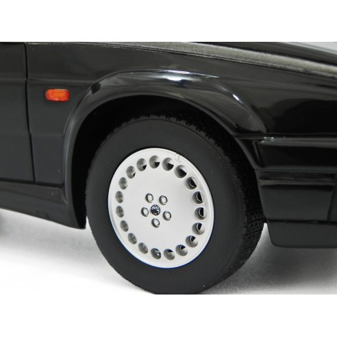 Alfa Romeo Alfa 75 3.0 V6 - 1988