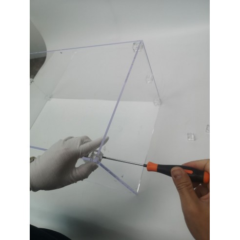 Plexiglas vitrine für das Modell 1: 6