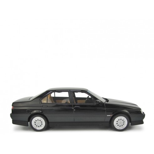 Alfa Romeo Alfa 164 3.0 V6 Q4 1993 Model car 1:18 Laudoracing