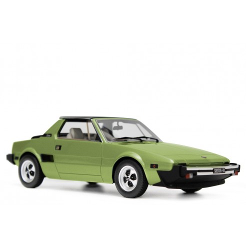 Fiat X1/9 FiveSpeed 1978 Model car 1:18 Laudoracing