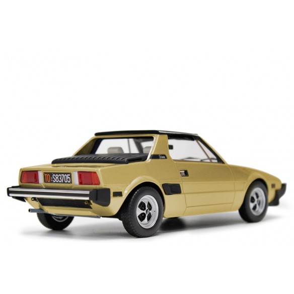 Fiat X1/9 FiveSpeed 1978 Model car 1:18 Laudoracing